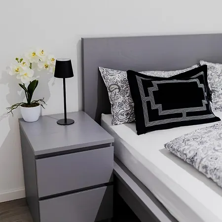 Apartman Im Luxurioesen Anwesen Mit Panoramablick Stutensee