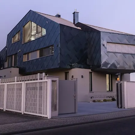 Im Luxurioesen Anwesen Mit Panoramablick *